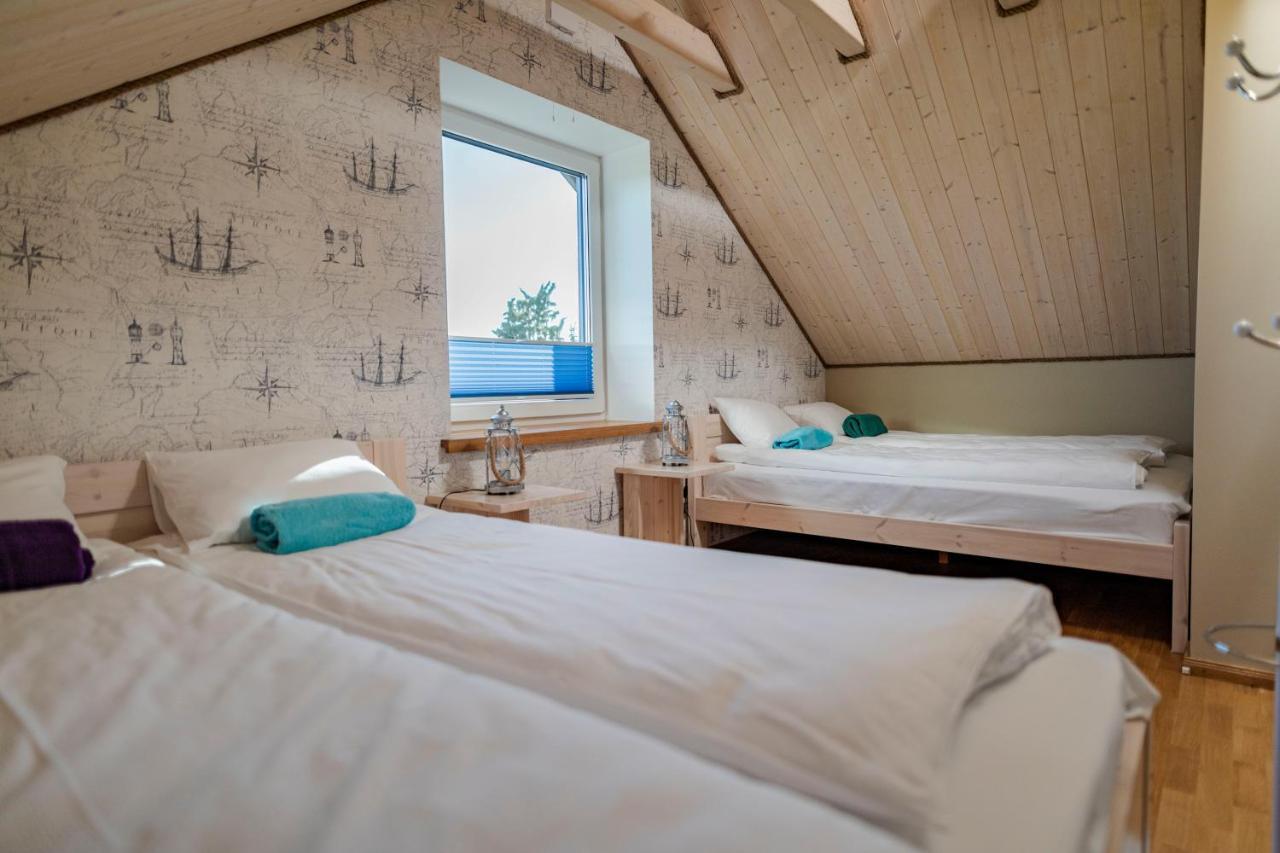 Mere Puhkemaja Kungla Esterno foto