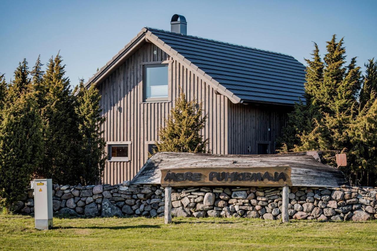 Mere Puhkemaja Kungla Esterno foto