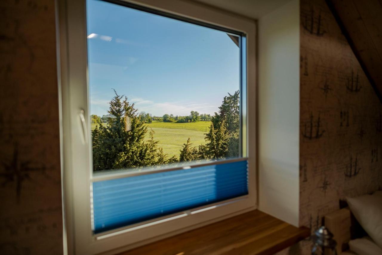 Mere Puhkemaja Kungla Esterno foto